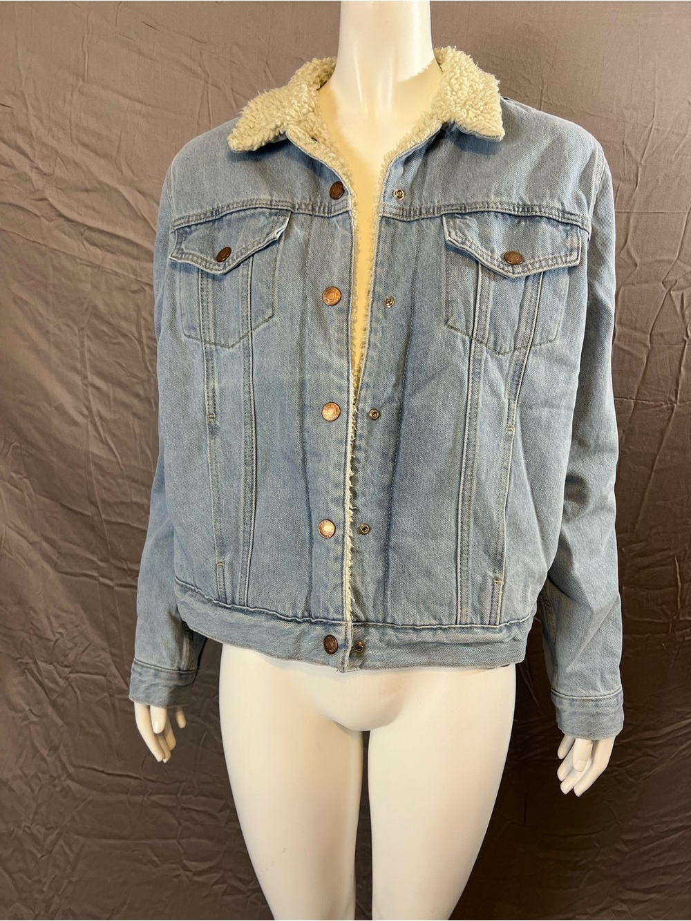 Signature by Levi Strauss Light Blue Denim Jacket with Cream Sherpa Collar
